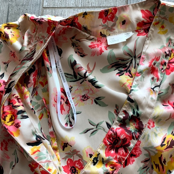 ENDLESS SUMMER WRAPPED UP TOP - Picture 7 of 9